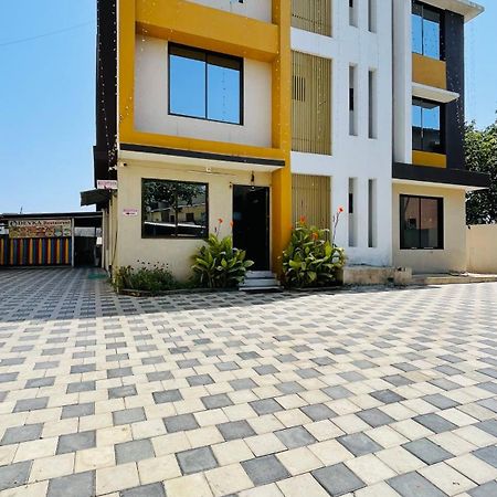 Devka House Hotel Daman Exterior photo